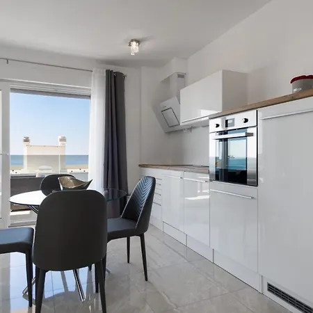 Apartment Sea View With Parking - Dina Makarska