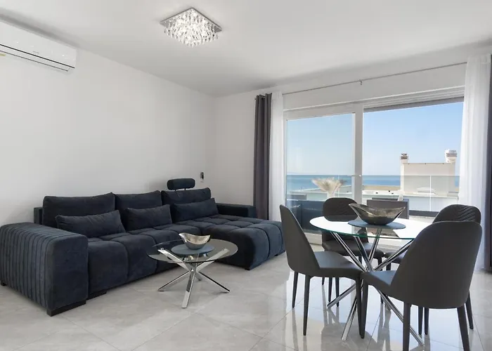 شقة Sea View With Parking - Dina