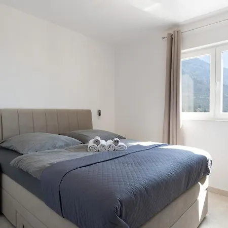 Sea View With Parking - Dina Apartment *